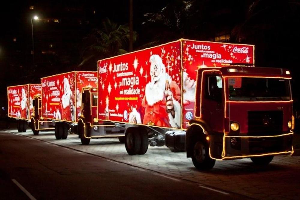 CARAVANA DE NATAL DA COCA COLA CHEGA A VALPARA SO DE GOI S NESTA